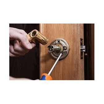 /emergency-locksmith_364513.jpg