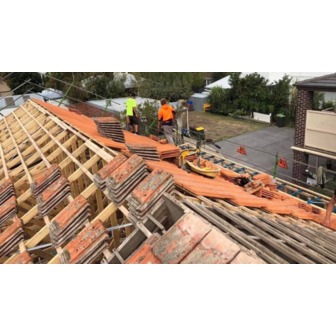 /roof-installation_319448.png